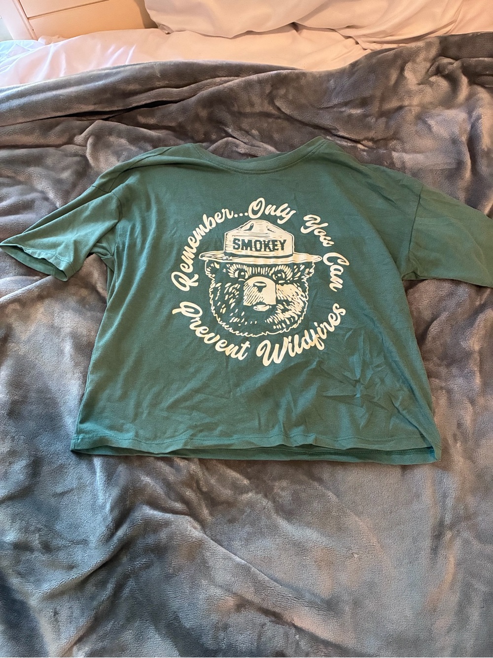 Green Vintage-Style Cropped Graphic T-Shirt